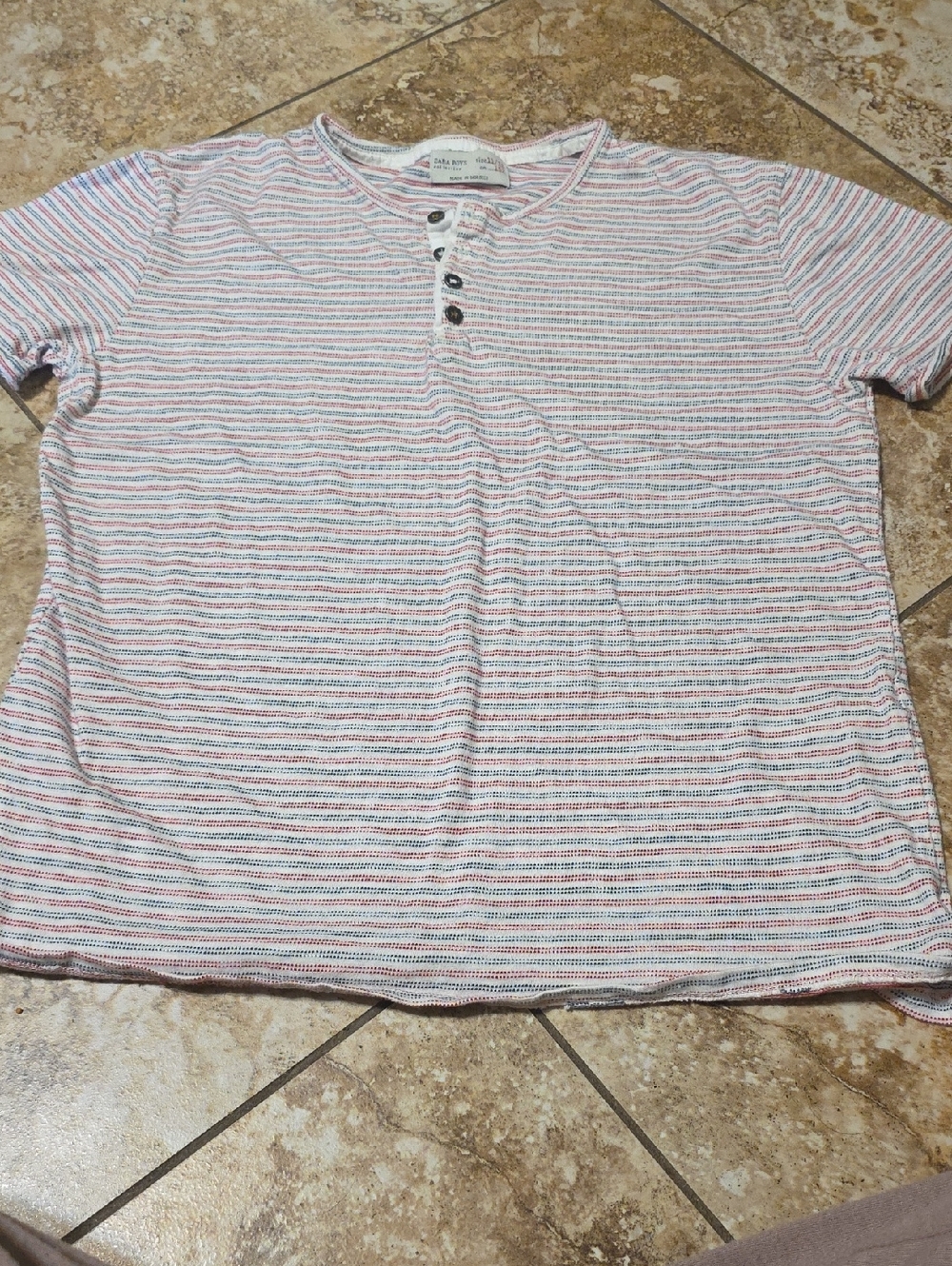 Zara Boys Short-Sleeve Henley in Red and White Stripe 11/12